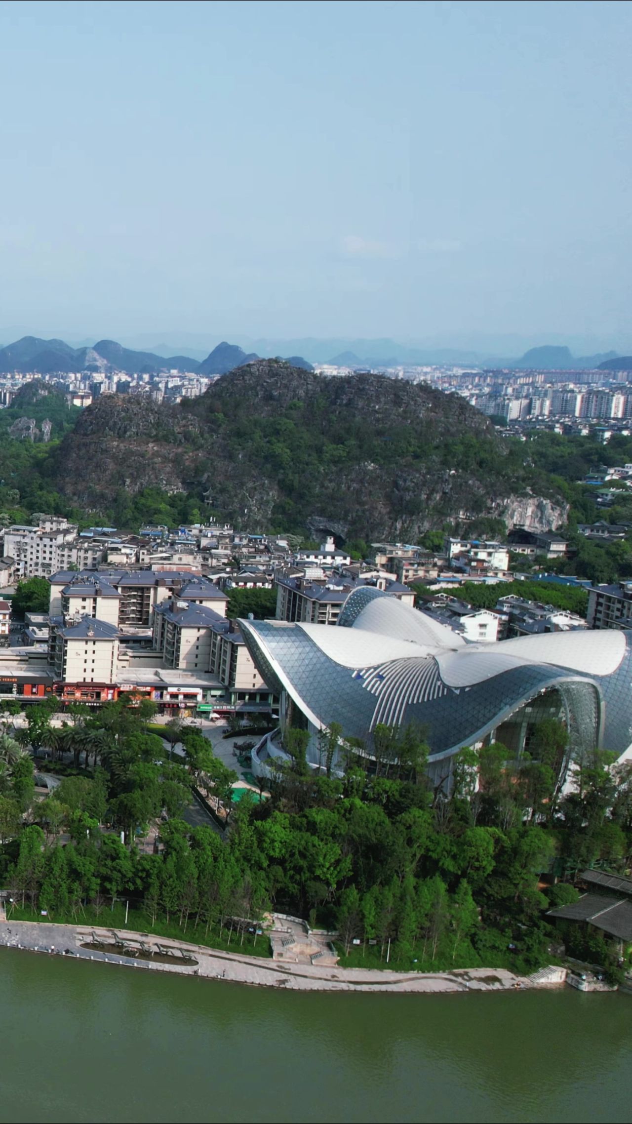 广西桂林城市风光漓江山水航拍竖屏 