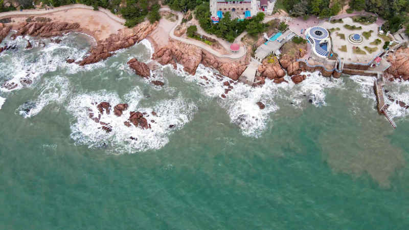 大海海洋沙滩礁石风景航拍摄影图 
