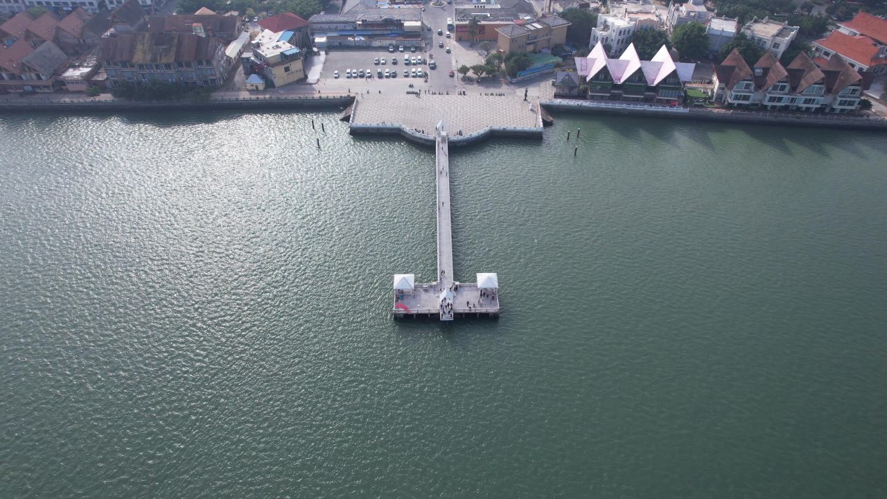广西北海外沙岛海上观光平台航拍