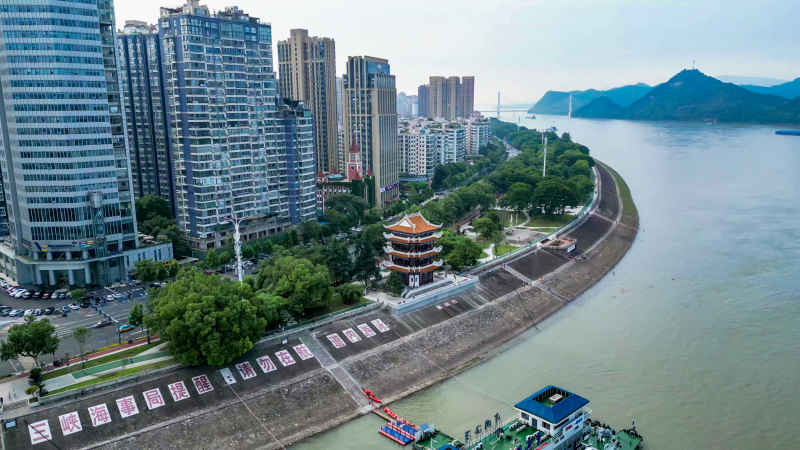 湖北宜昌城市风光航拍摄影图