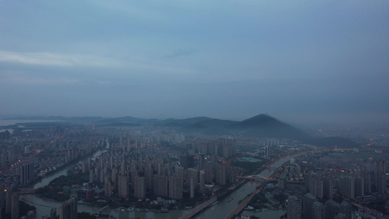江苏无锡城市风光清晨日出彩霞迷雾航拍
