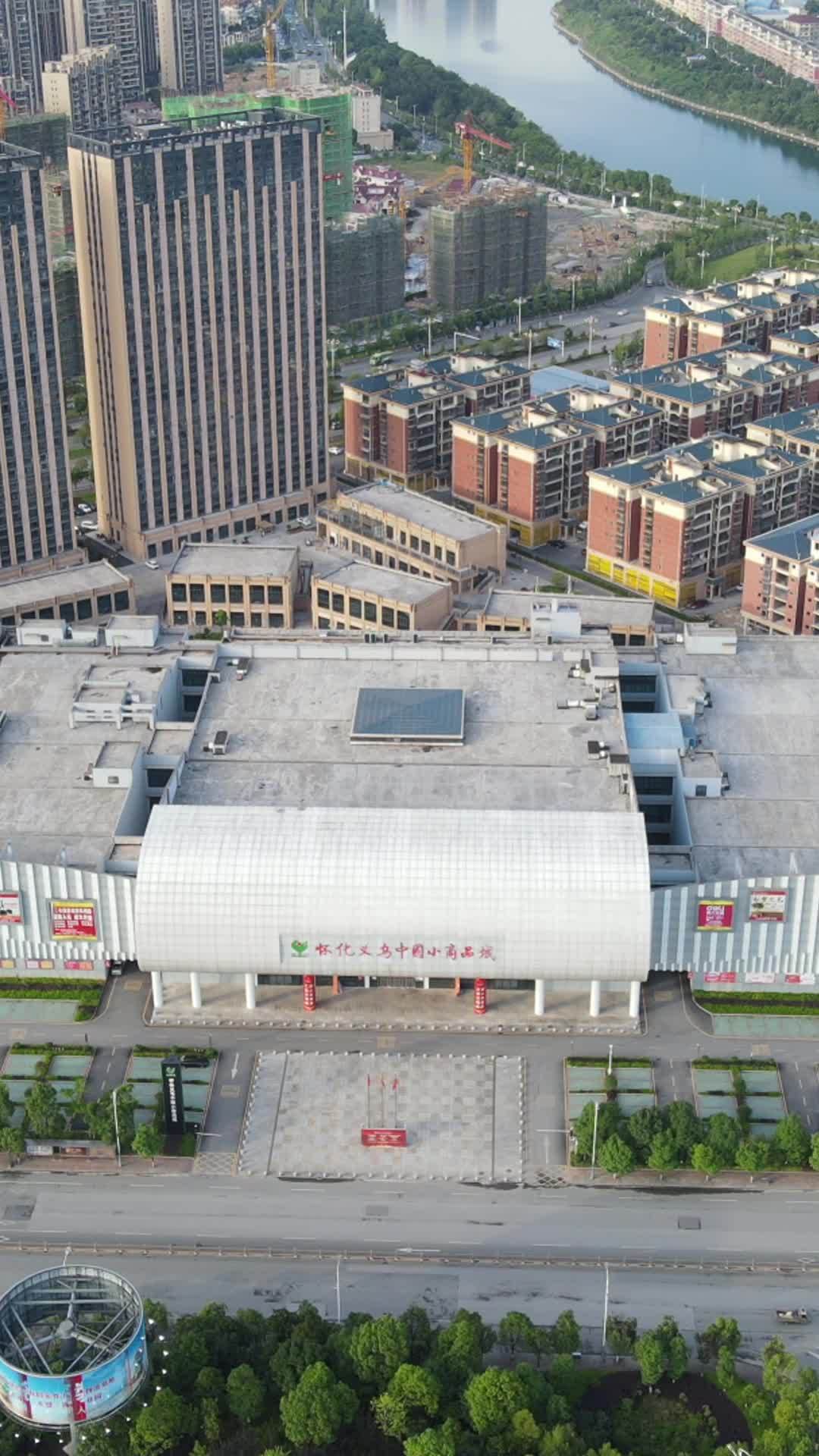 现代都市的繁华与建设