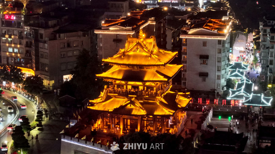灯火辉煌的古建筑夜景