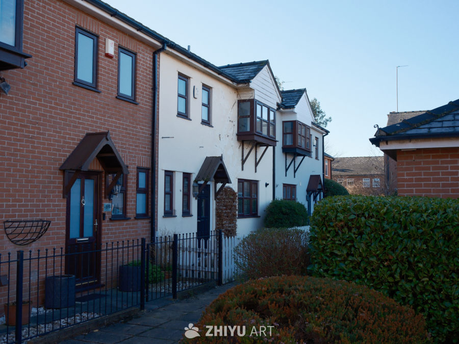 蓝天下的媒体城