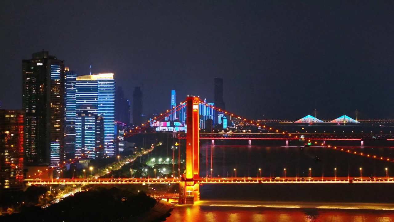 璀璨夜色下的都市辉煌
