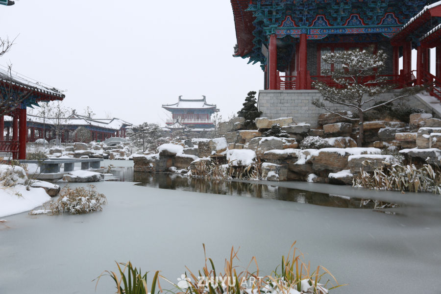 雪中古园
