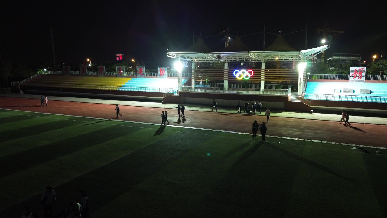 夜拍体育场