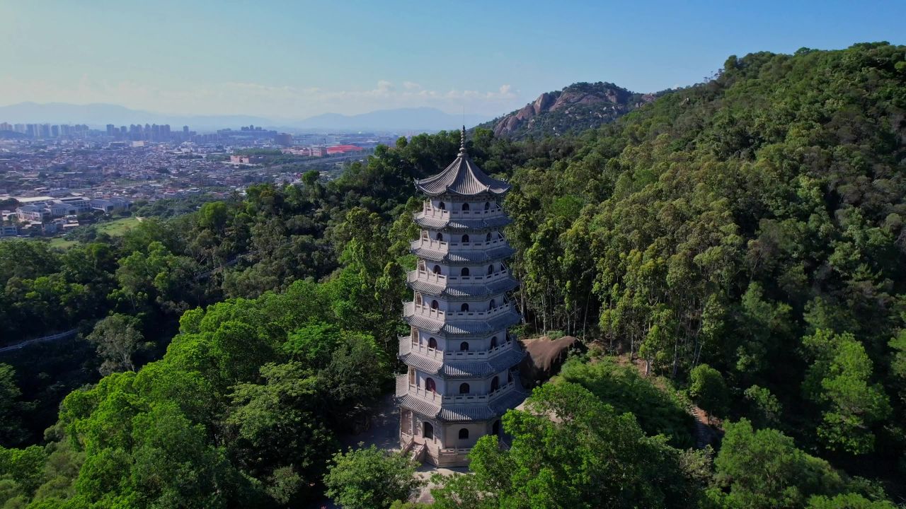 航拍漳州龙文塔景观