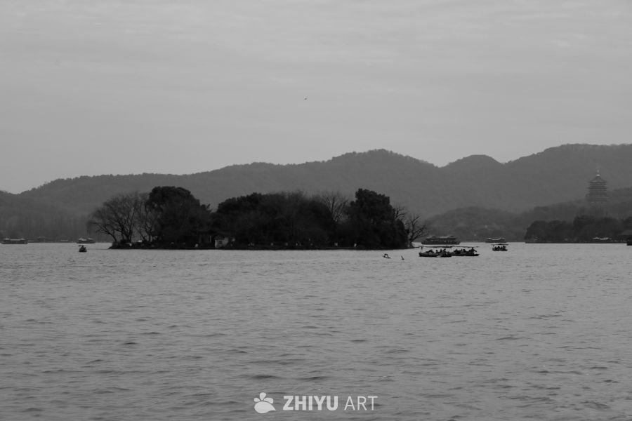 水墨山河
