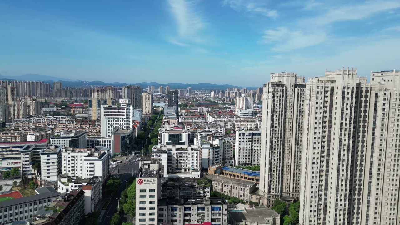 航拍江西鹰潭城市风光 