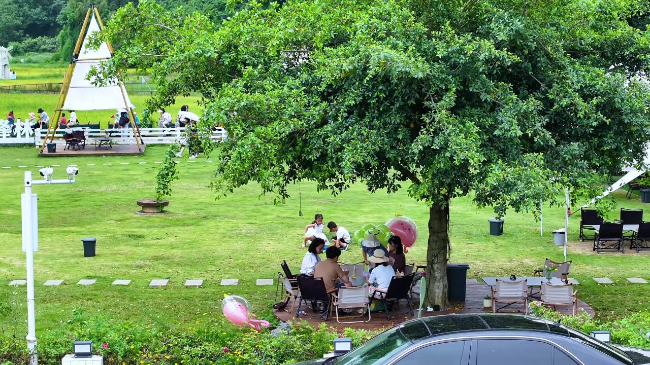 4K户外露营美好生活 朋友欢聚露营基地