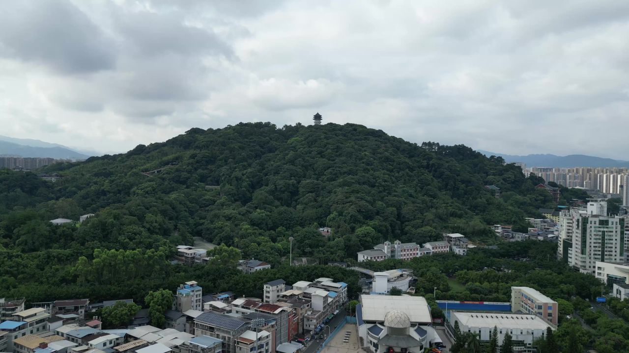  航拍福建龙岩莲花山公园