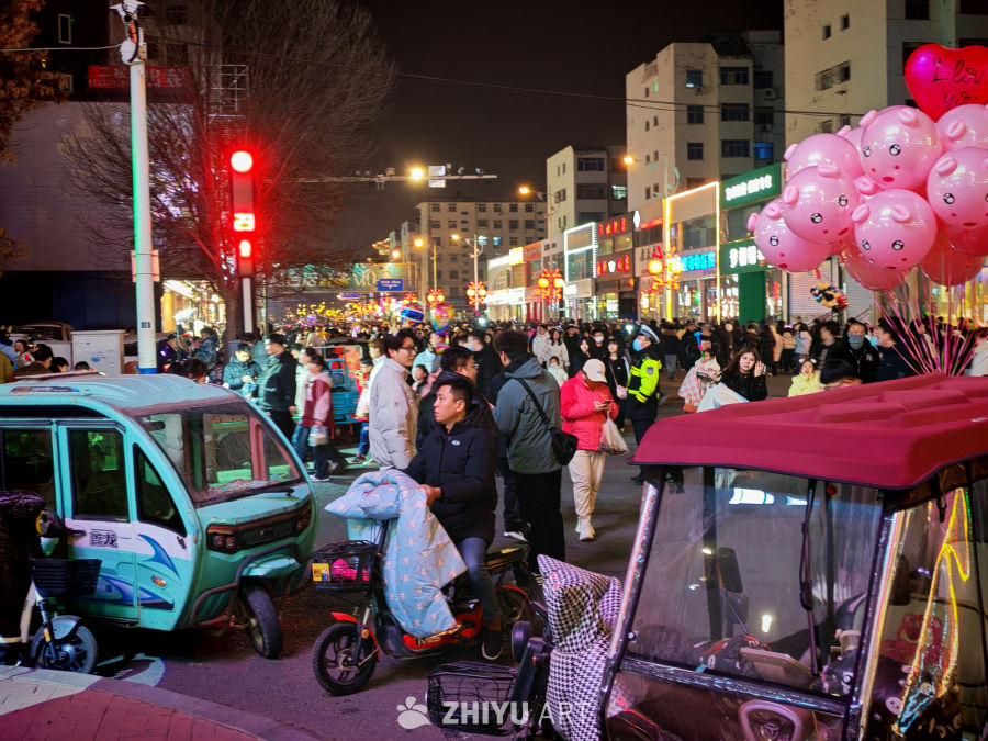 夜市的喧嚣