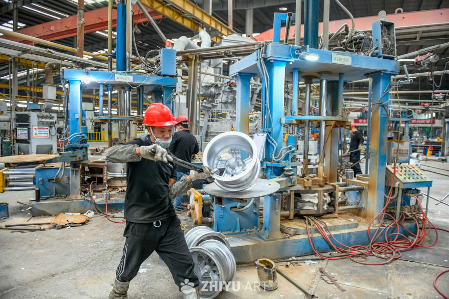 铝企业生产加工 汽车轮毂生产车间 6