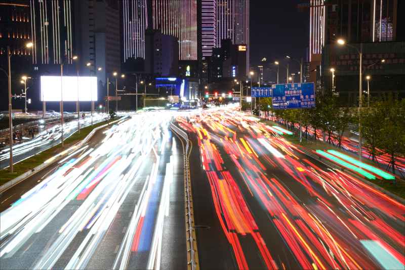 中山路的车流