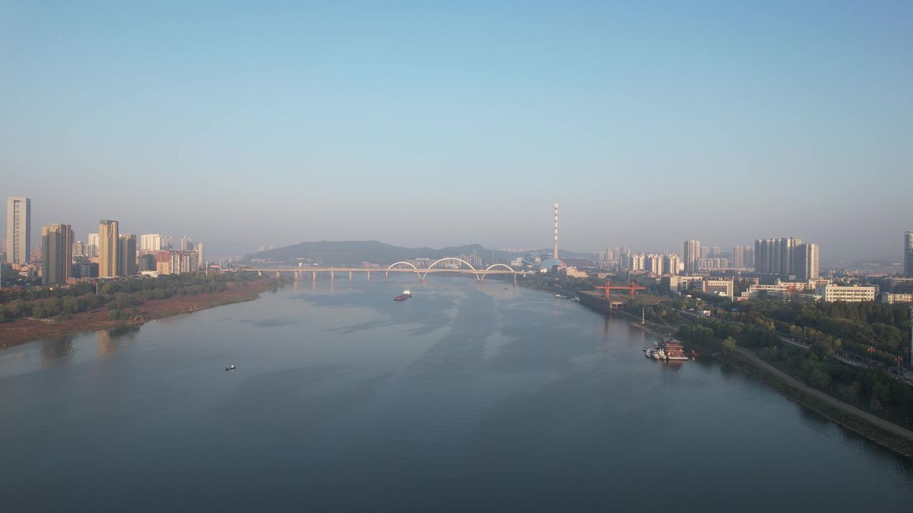 湖南株洲湘江两岸城市建设风光带航拍 