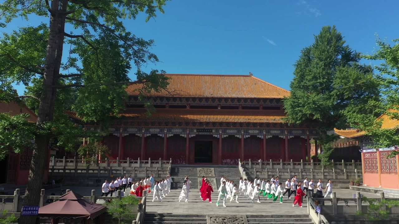 全民健身全民运动武术八段锦太极锻炼骑行