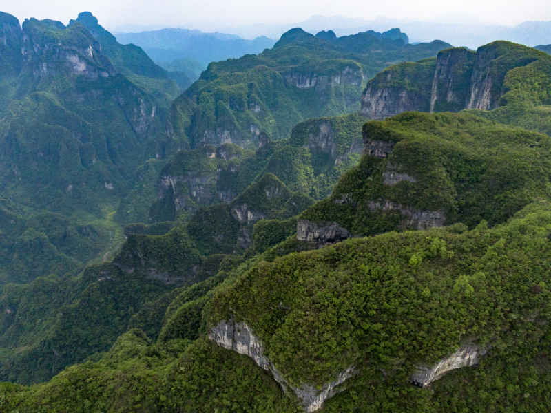 湖南张家界奇秀山峰