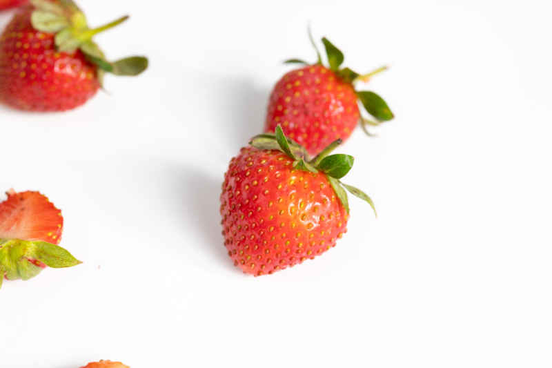 新鲜草莓水果实拍 90