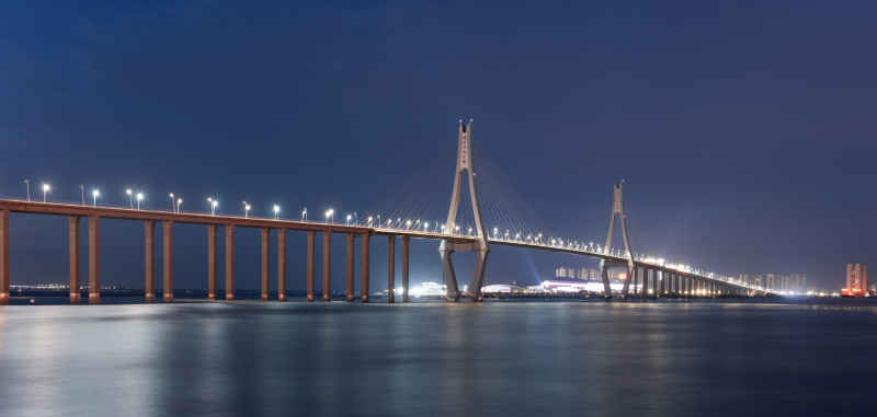 湛江海湾大桥夜景
