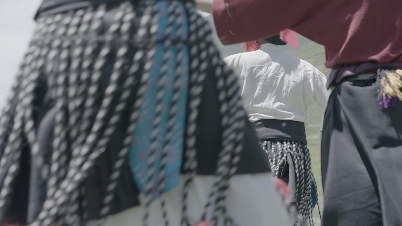 高原草地民族舞蹈