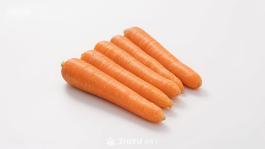 四根橙色胡萝卜并排摆放
