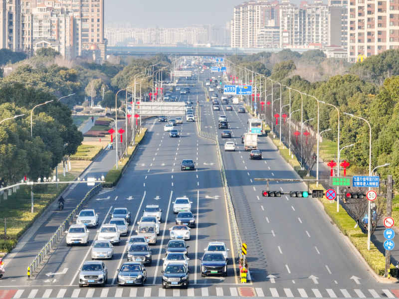 航拍昆山城镇道路风光新春氛围 47