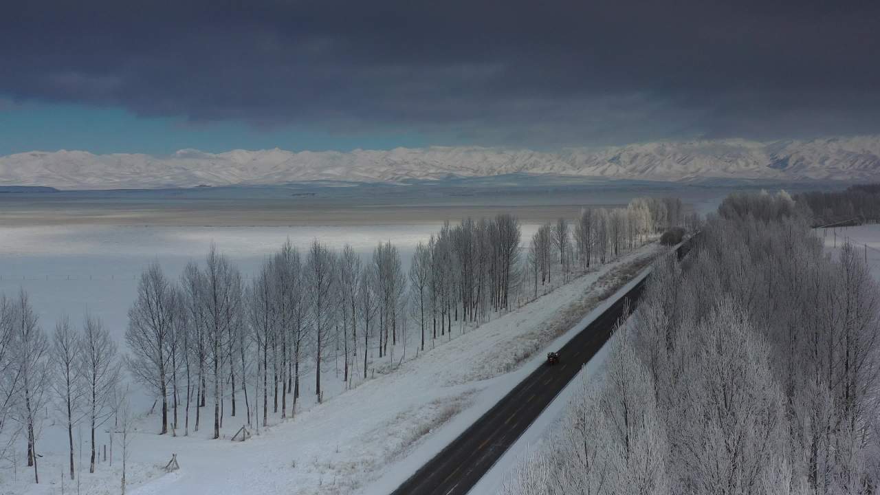 冬日雪路
