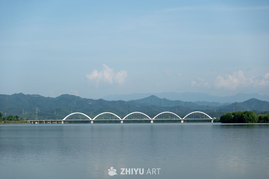 江边美景及帆船 11