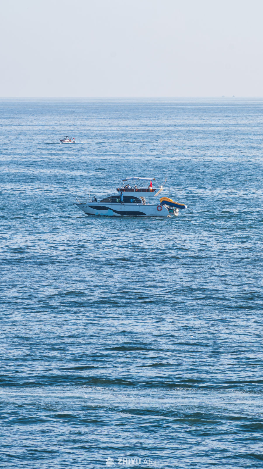 海上游艇悠闲时光