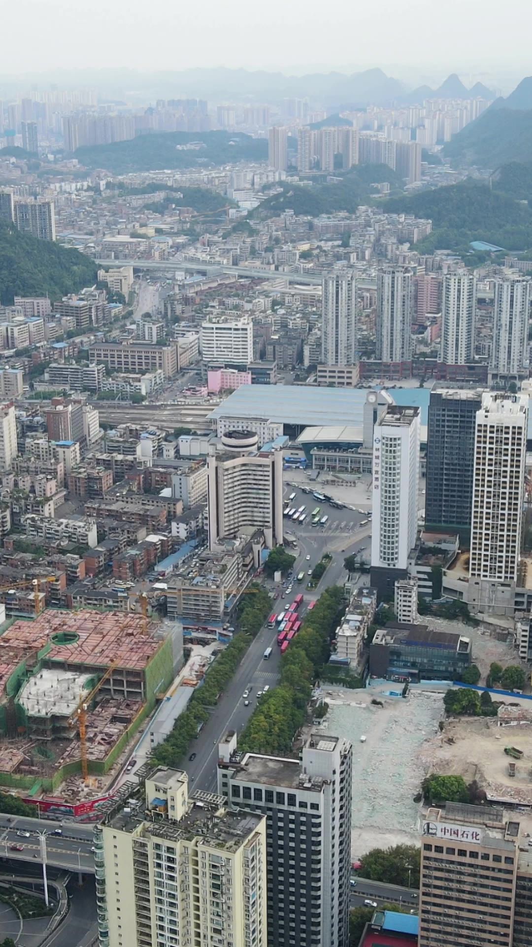 城市航拍贵阳黔春立交桥竖屏
