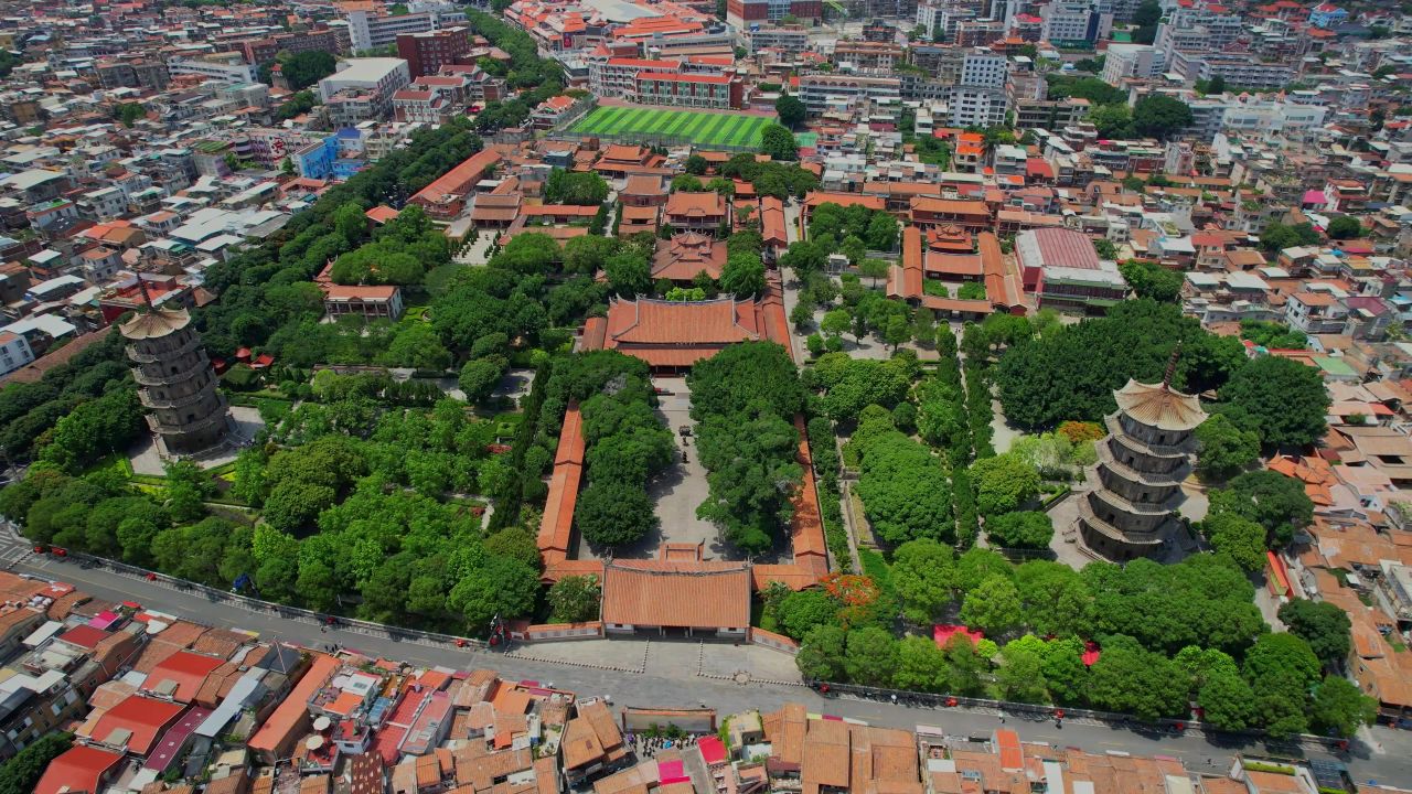 航拍泉州开元寺景观