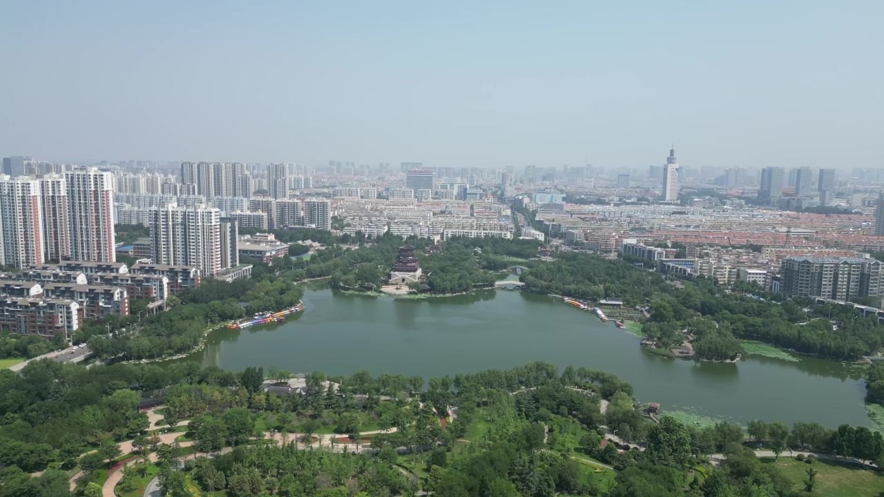  航拍山东济宁南池景区