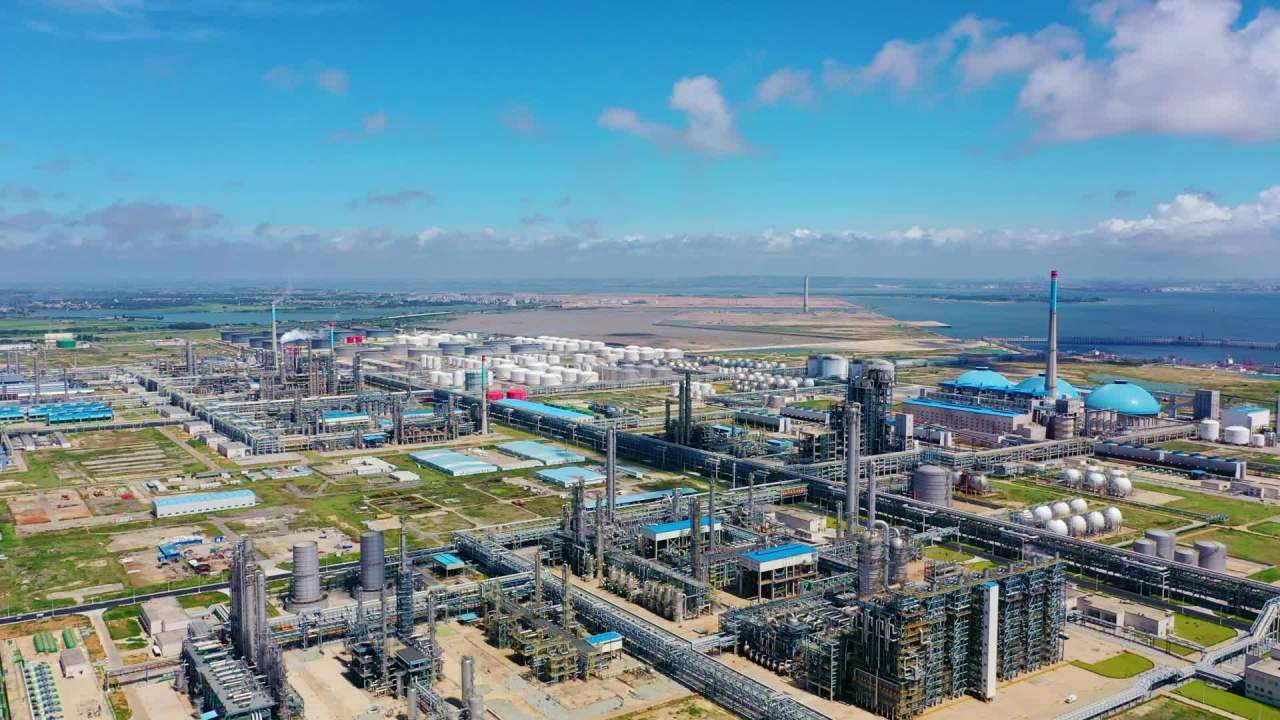 炼油化工厂