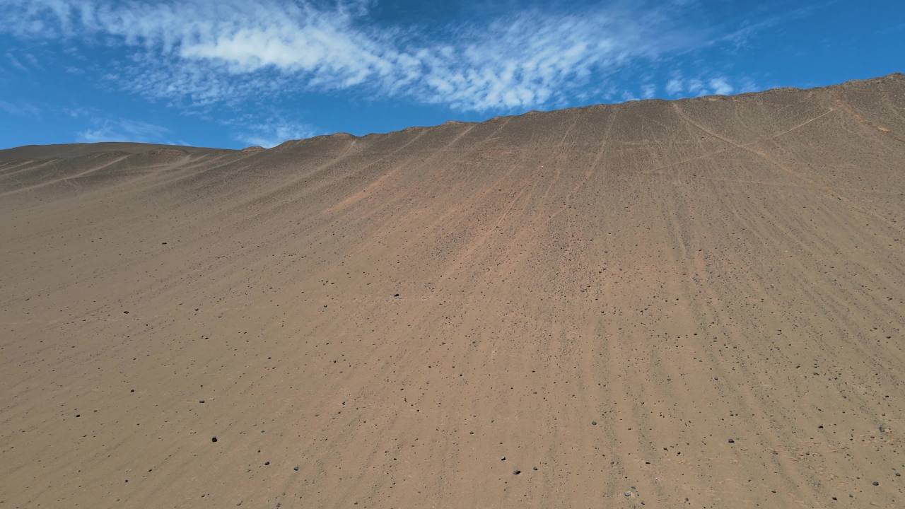 航拍新疆火焰山