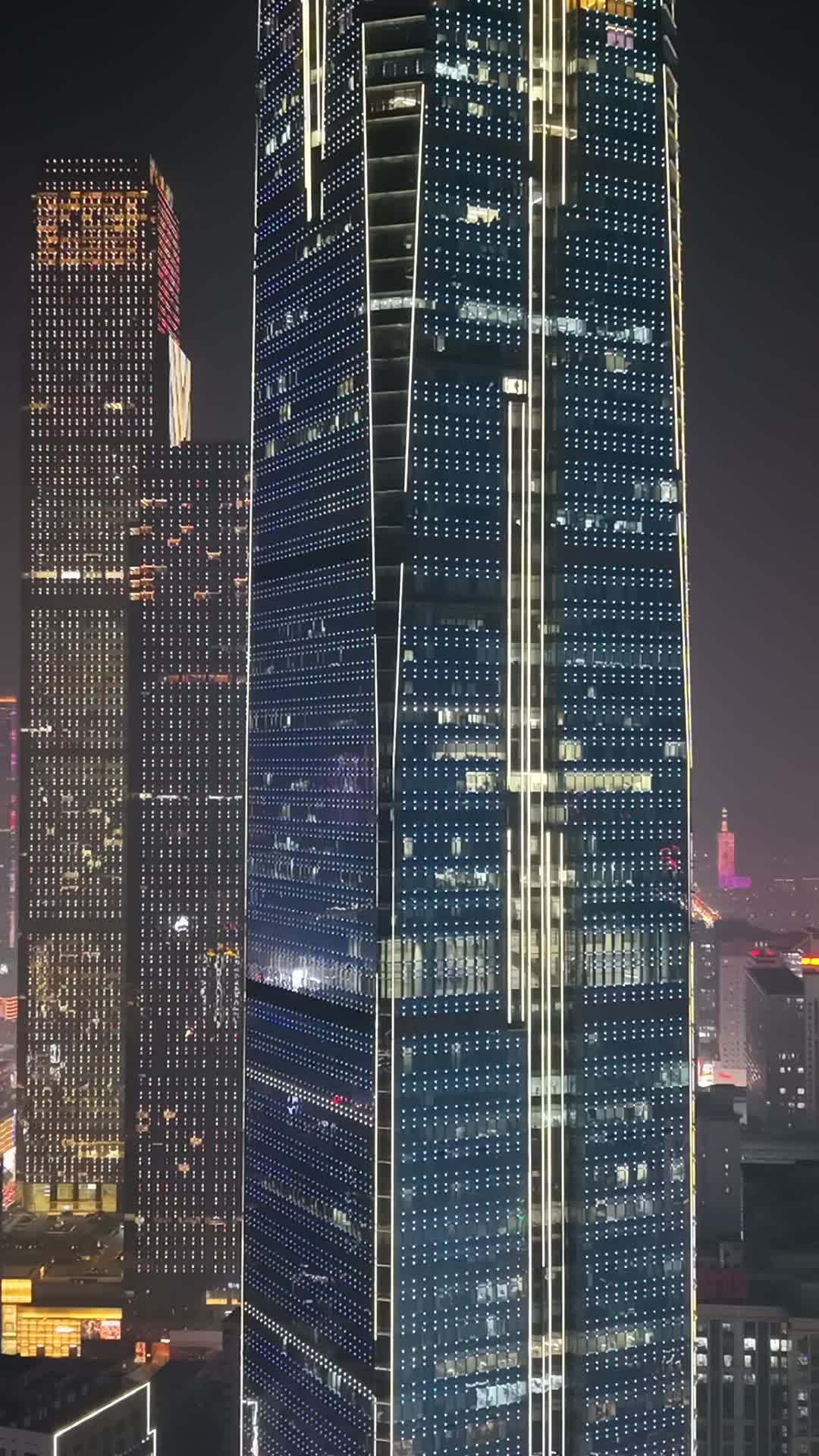 都市夜景璀璨