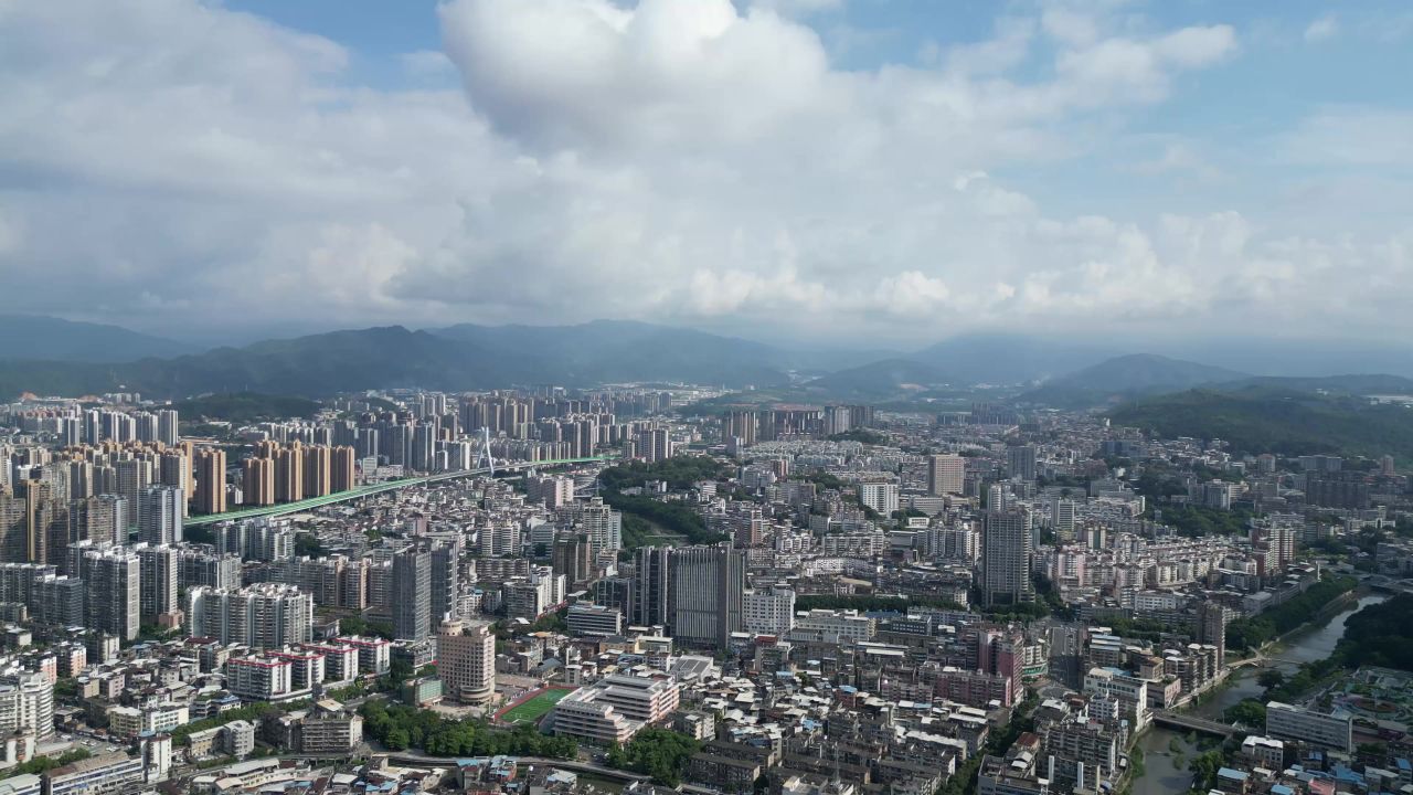 航拍福建龙岩城市大景