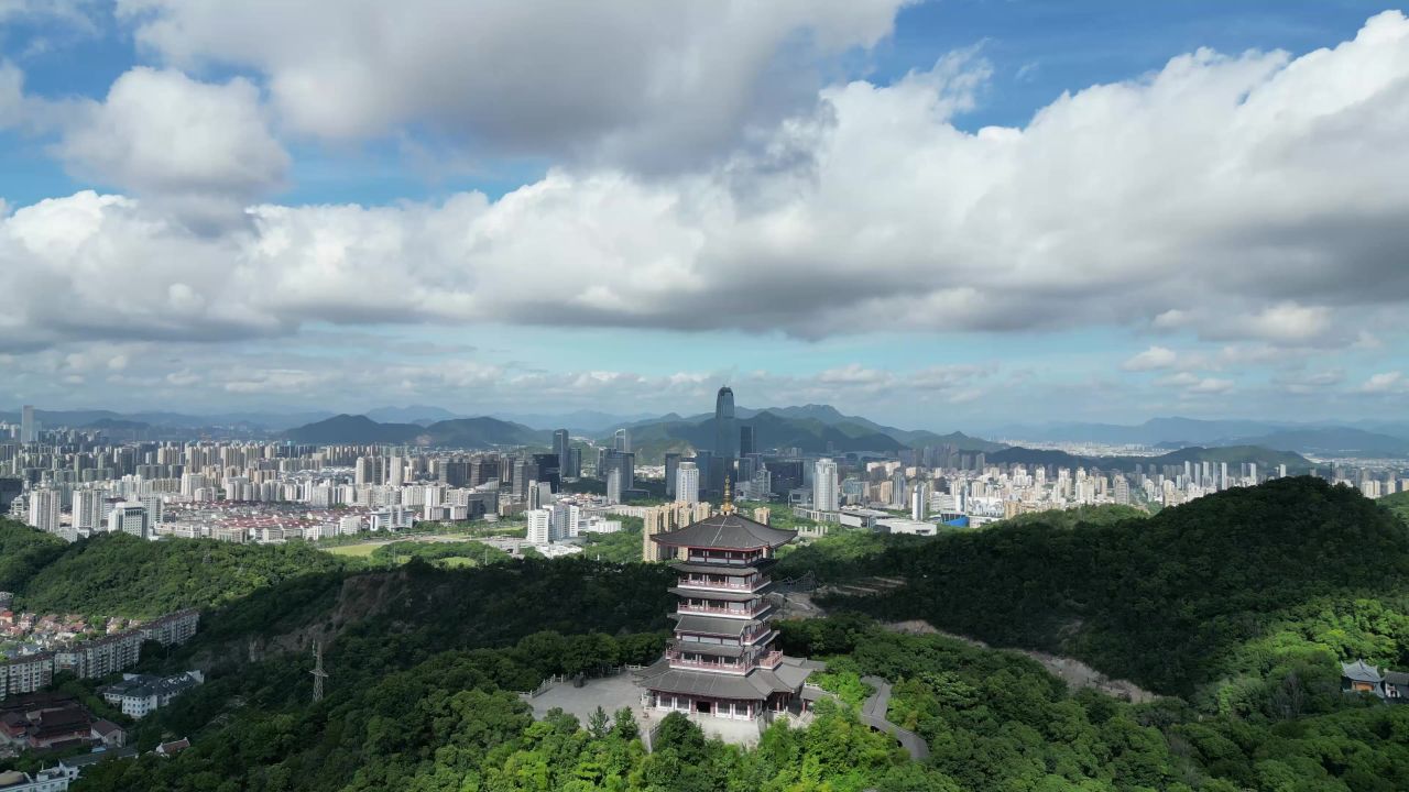 航拍台州白云飞瀑公园白云阁