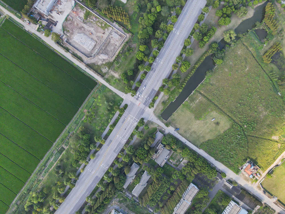 城市道路 15
