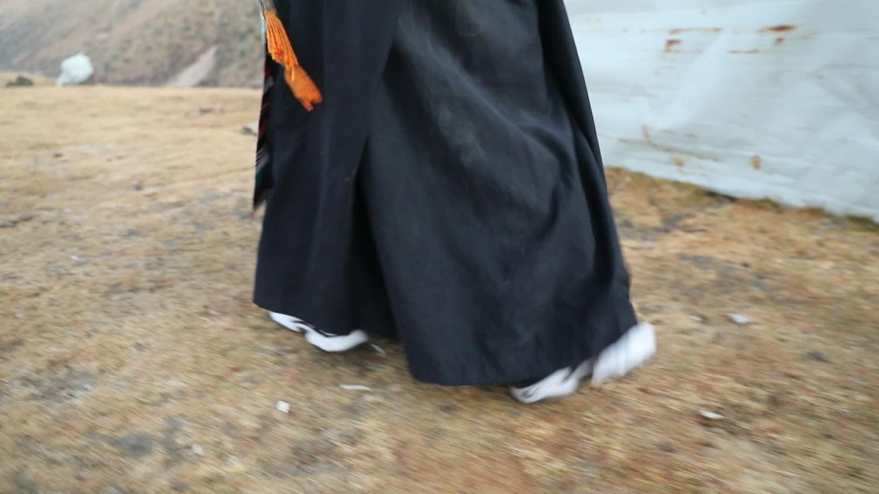 挤牛奶