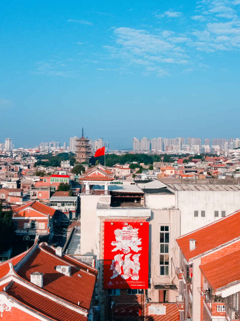 航拍福建泉州古城区建筑风光 53