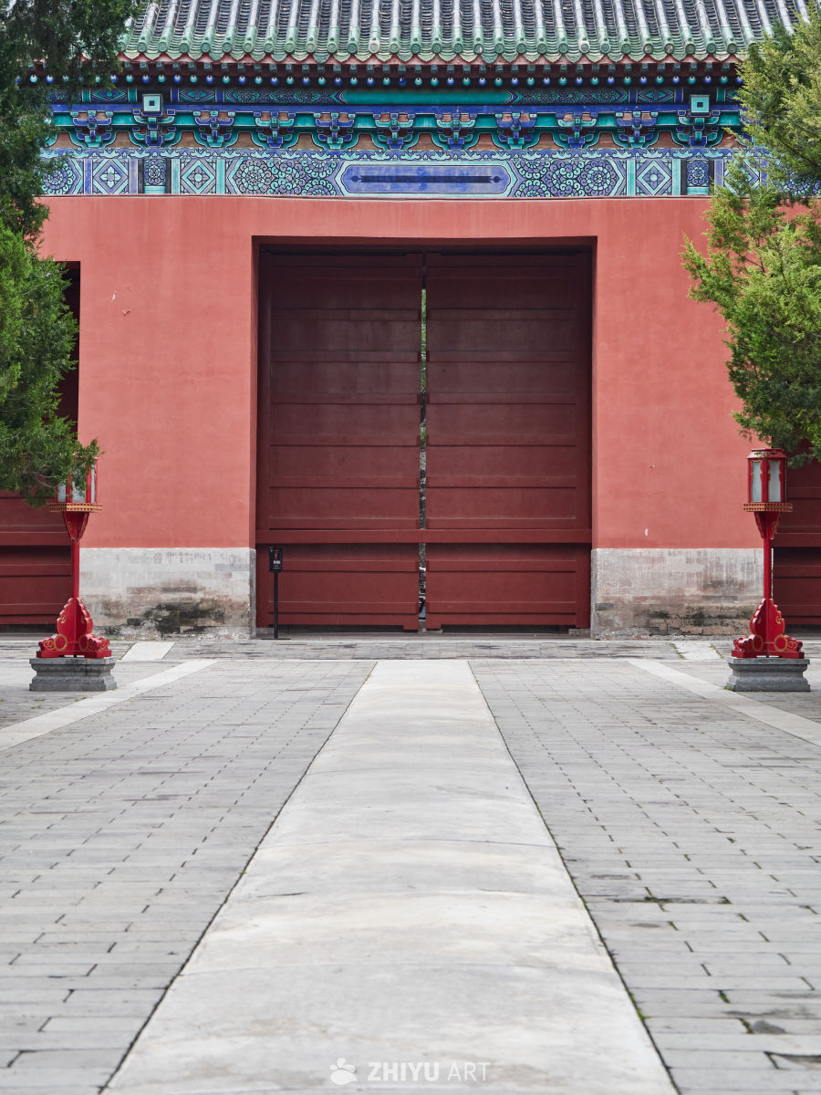 北京市西城区月坛公园东天门