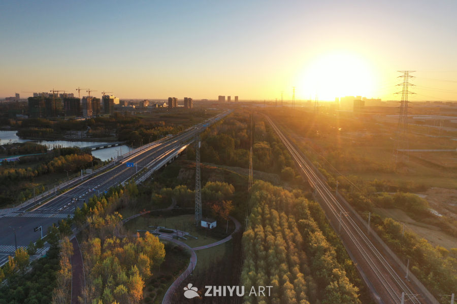 夕阳下的城市风景