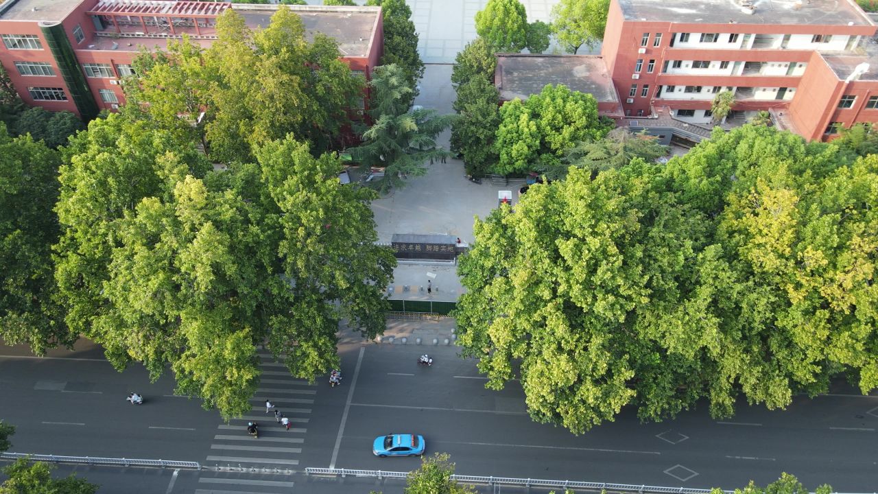 平顶山市第三高级中学（一高老校区）航拍空镜