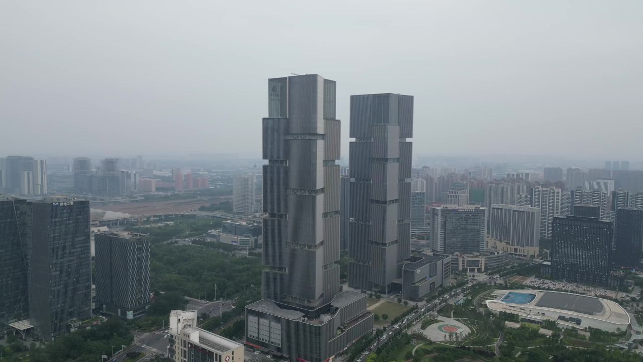 河南郑州绿地双子塔航拍