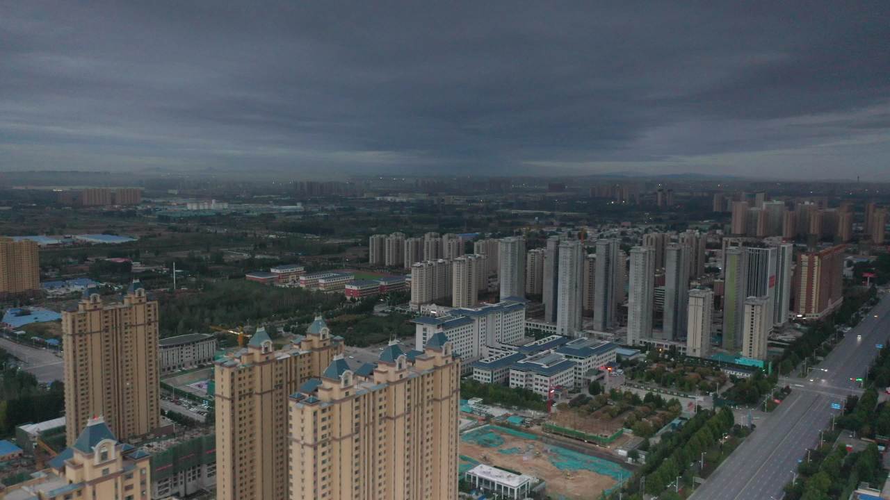 黄昏的城市全景