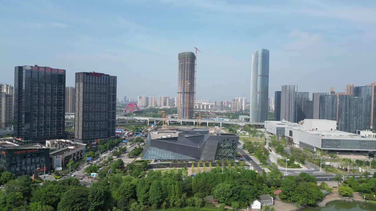  航拍江西赣州中央公园商务高楼