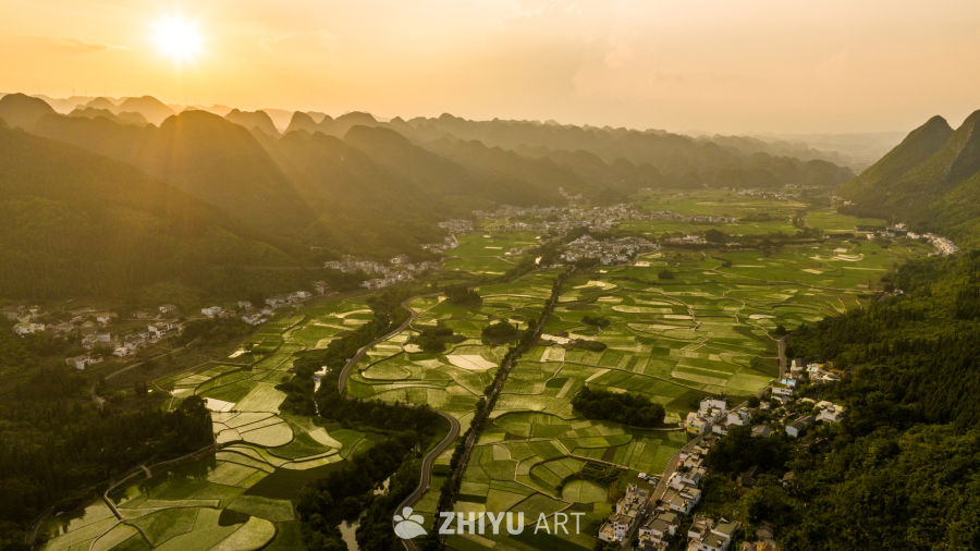  万峰林夏日夕阳 4