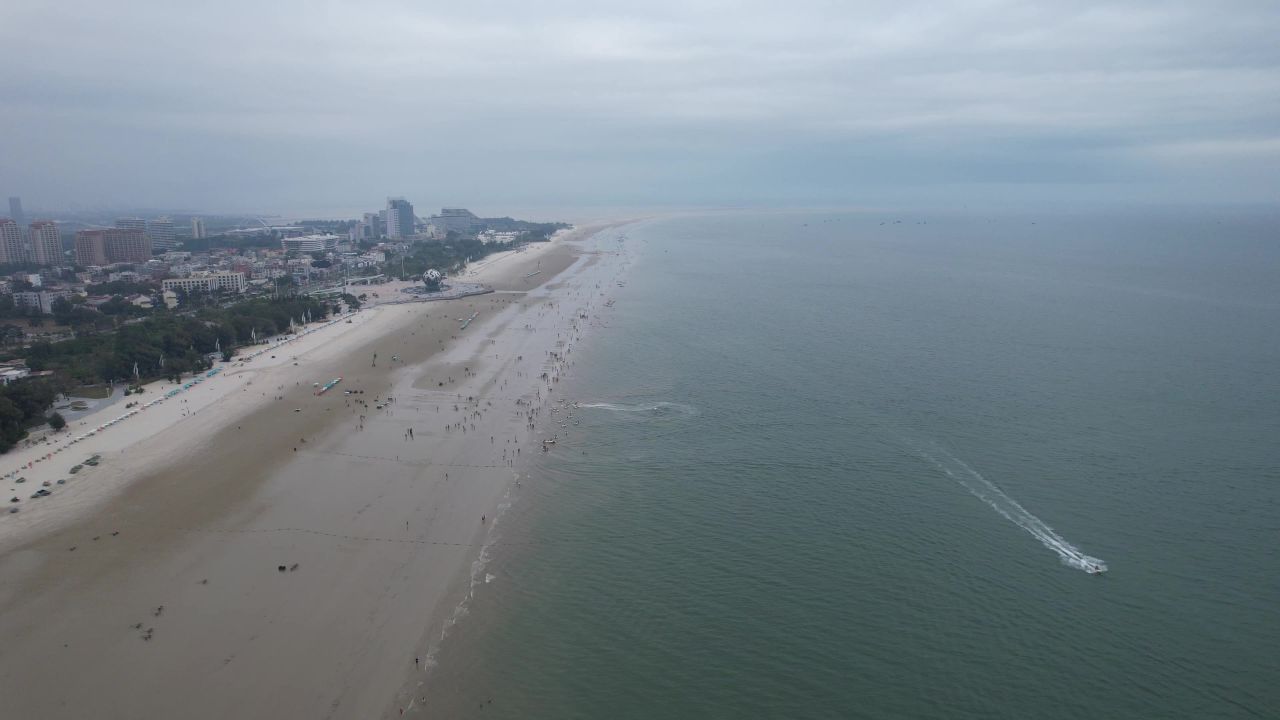 大海海洋沙滩广西北海银滩航拍