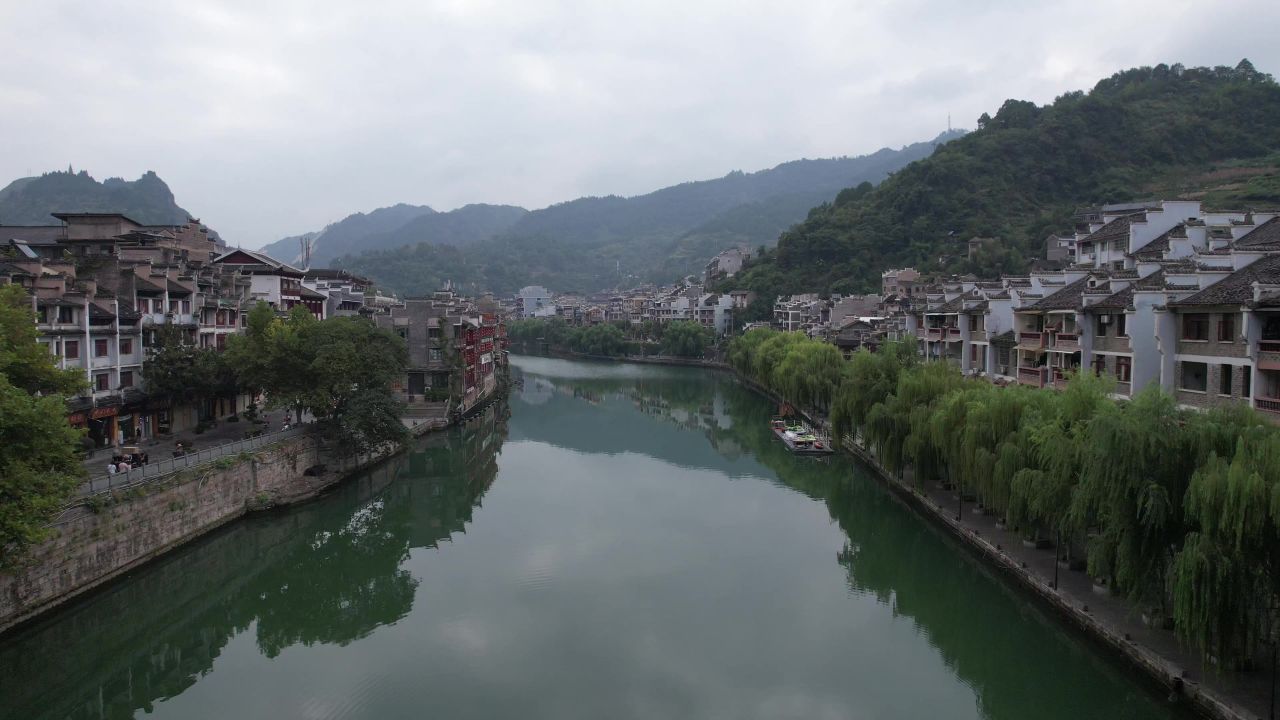 贵州黔东南镇远古镇5A景区航拍  